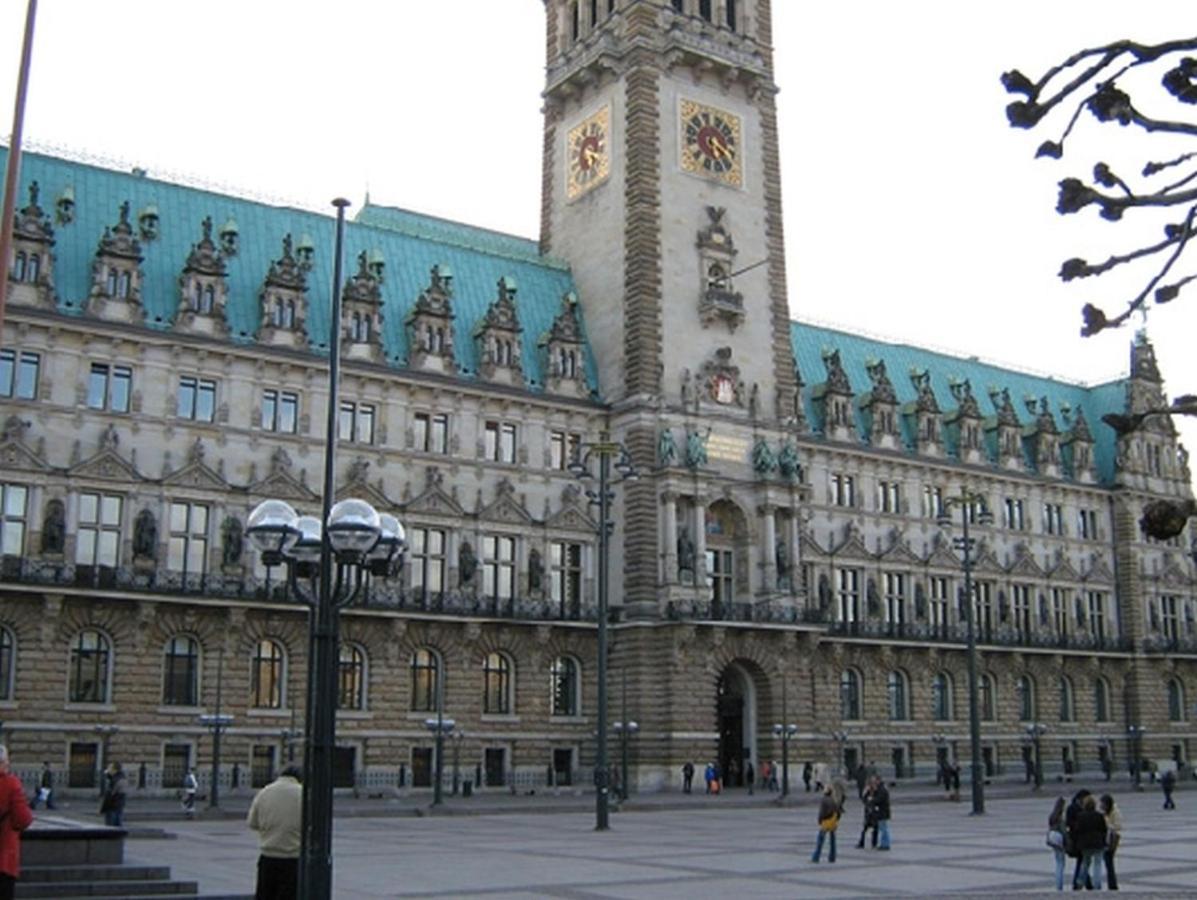 Pension Am Rathaus Hamburg Luaran gambar