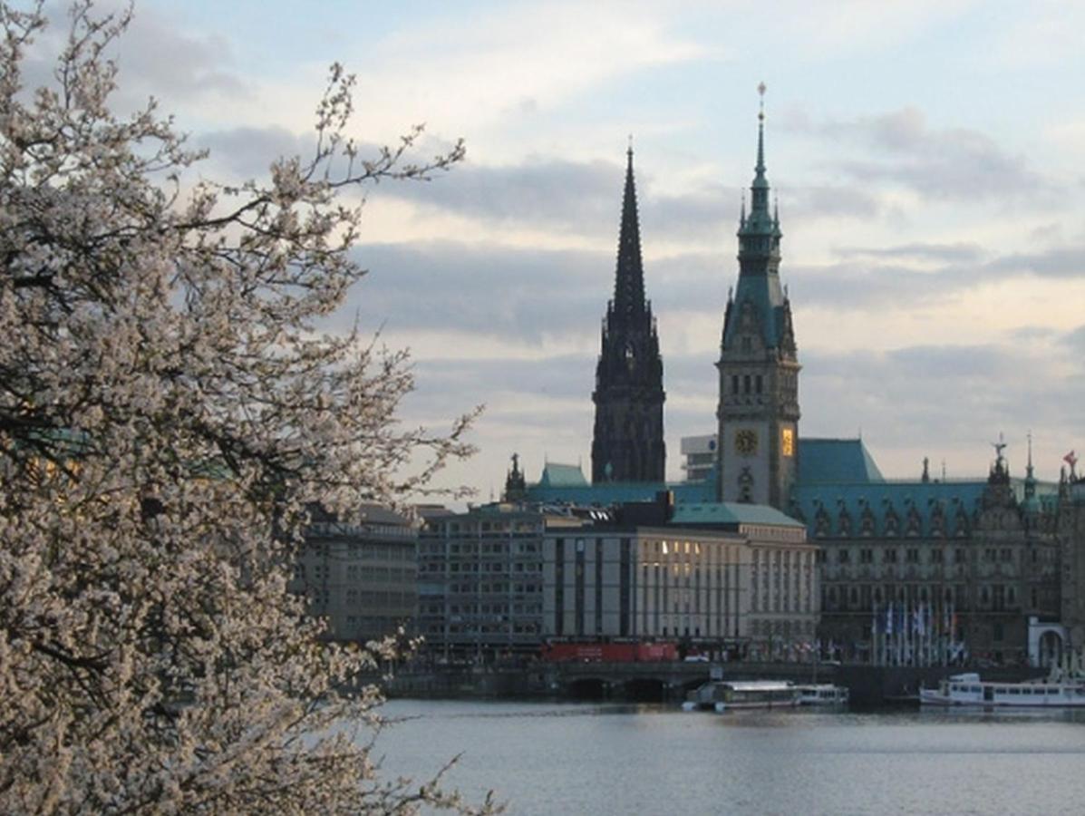 Pension Am Rathaus Hamburg Luaran gambar